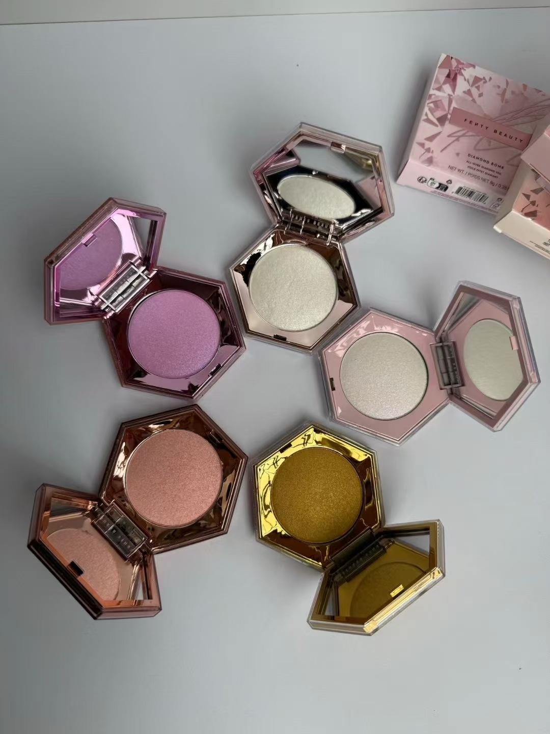 Fenty Beauty Diamond Bomb All-Over Diamond Veil Highlighter