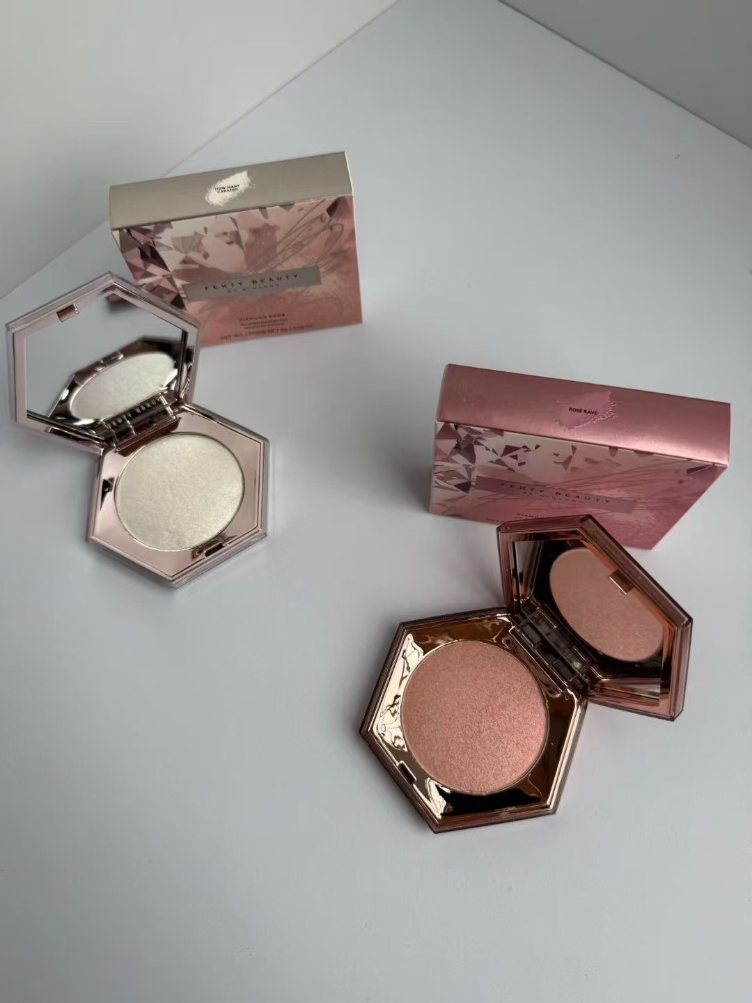 Fenty Beauty Diamond Bomb All-Over Diamond Veil Highlighter